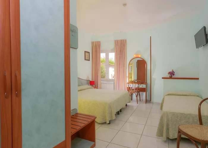 Monti Ξενοδοχείο