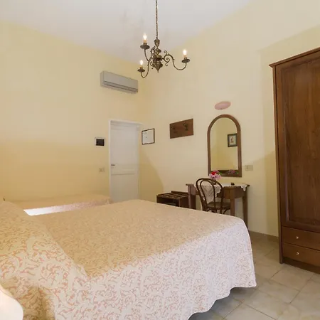 Monti Hotel