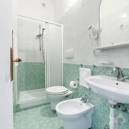 Monti Hotell 3*